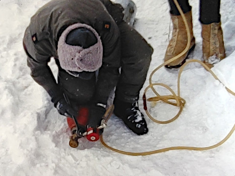 Drehgriff am Flaschenventil aus Messing